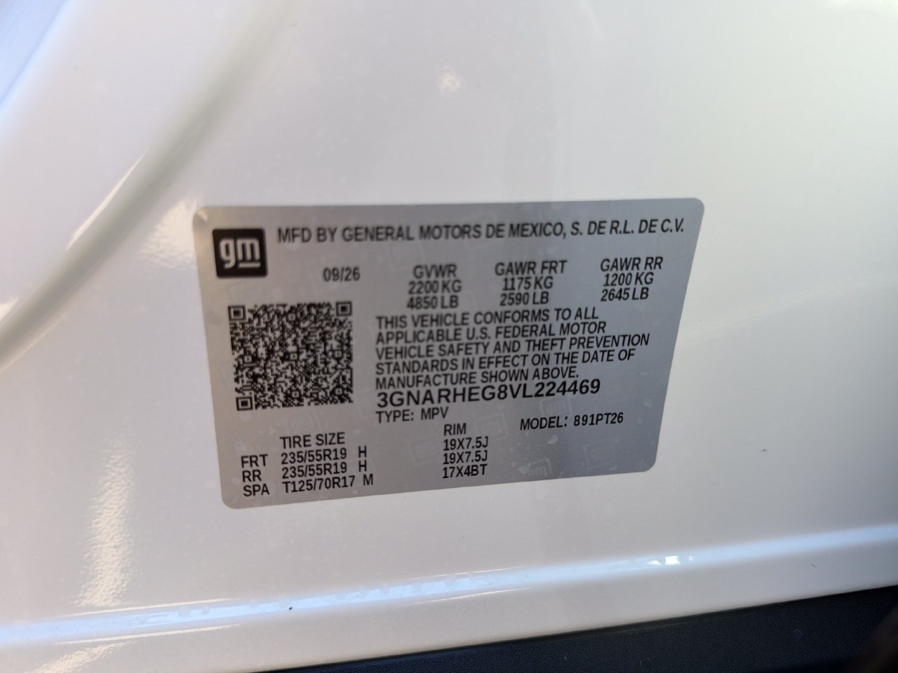 2027 Chevrolet Equinox LT - Photo 29
