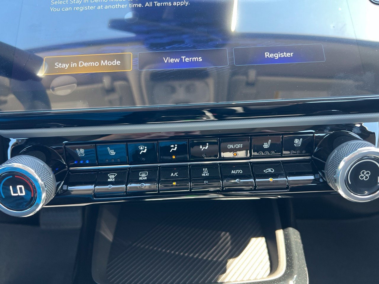 2027 Chevrolet Bolt LT, photo 20