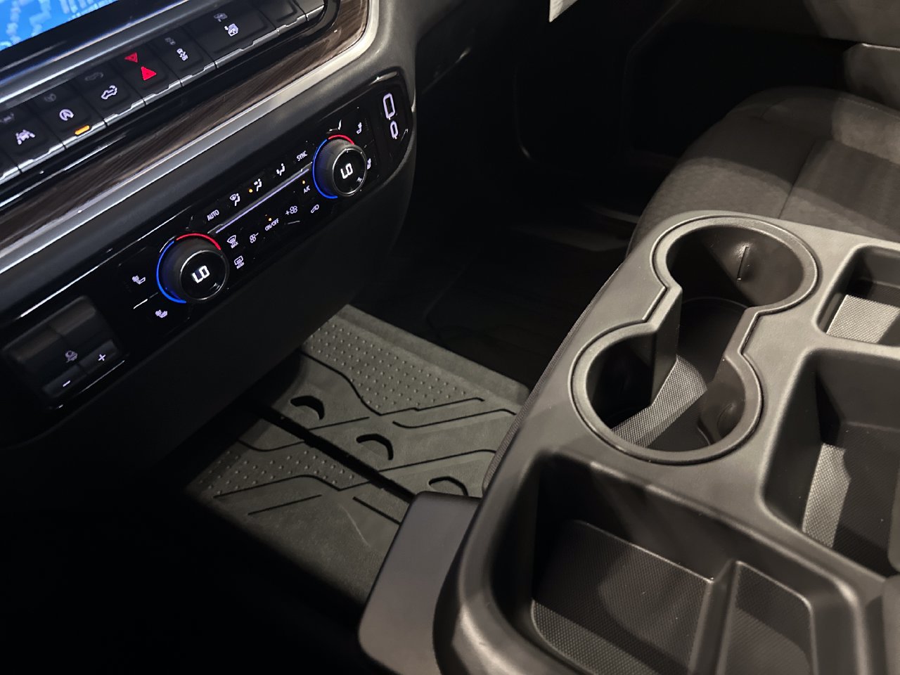 2026 Chevrolet Silverado 1500 RST - Photo 25