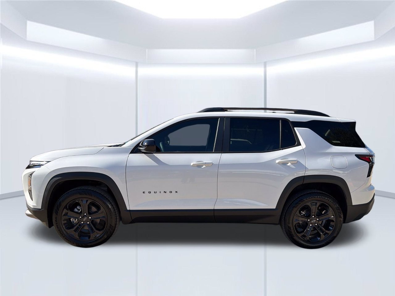 2027 Chevrolet Equinox LT - Photo 2