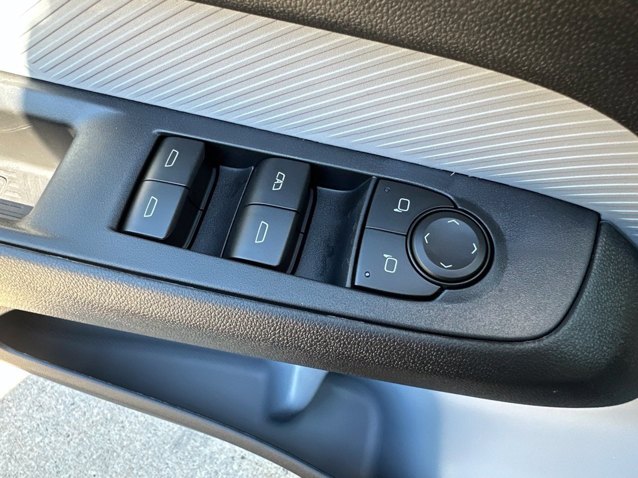 2027 Chevrolet Bolt LT SUV, photo 13
