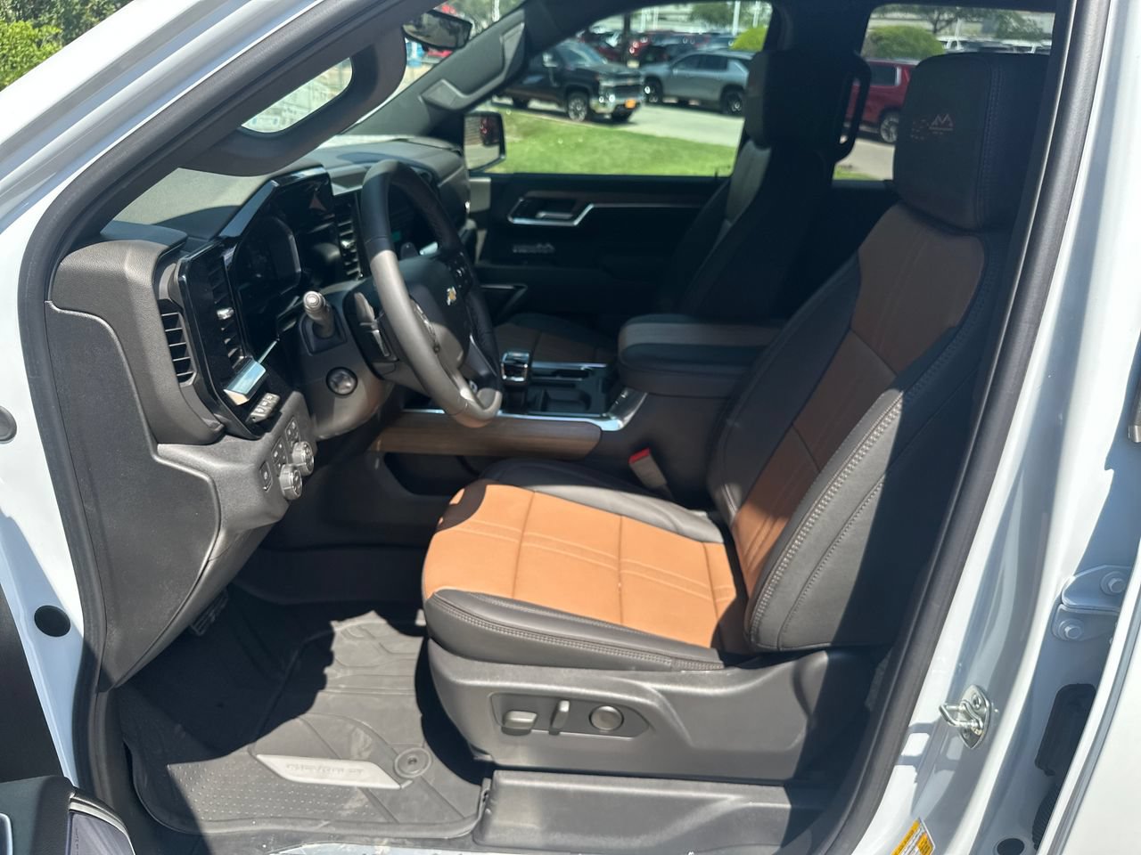 2026 Chevrolet Silverado 1500 High Country Truck, photo 10