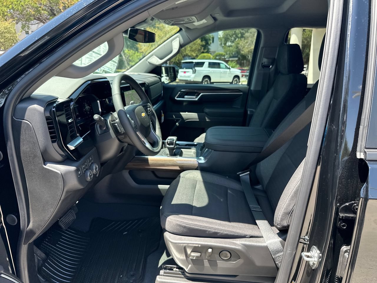 2026 Chevrolet Silverado 1500 LT, photo 9