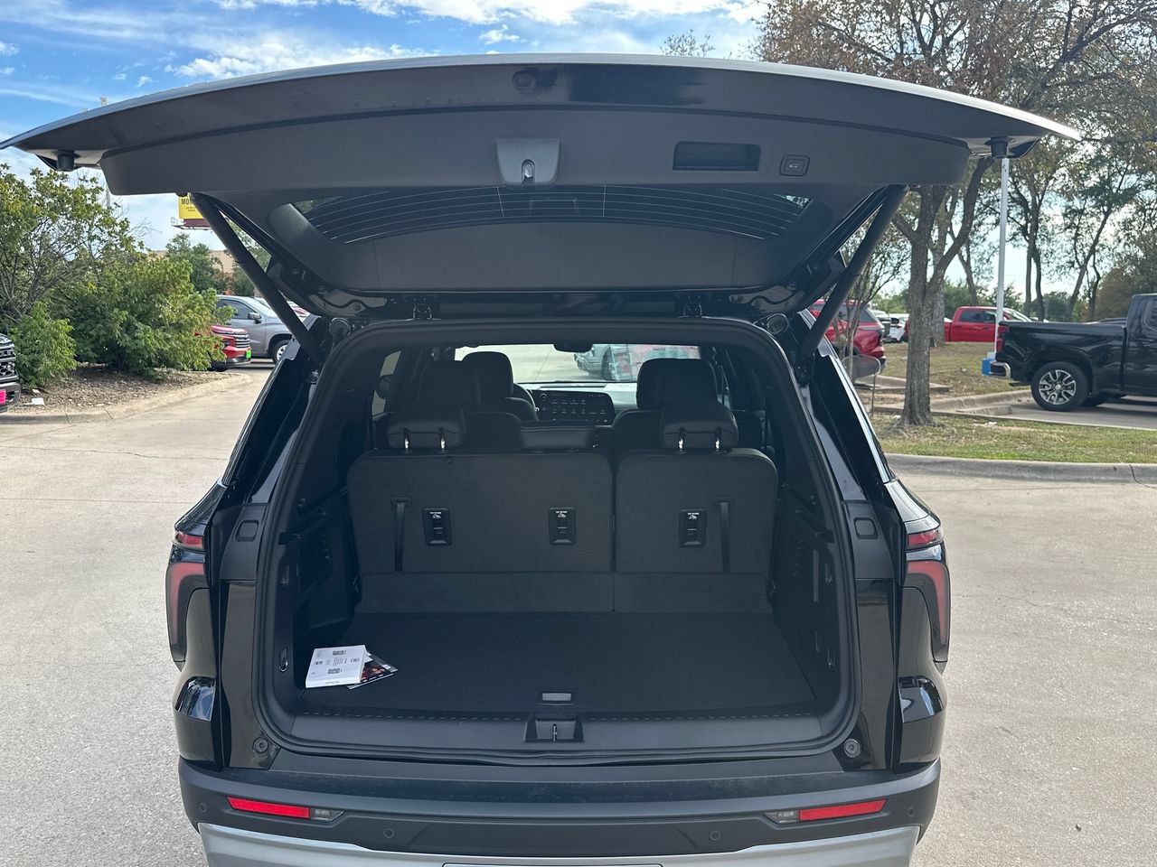 2027 Chevrolet Traverse LT SUV, photo 26