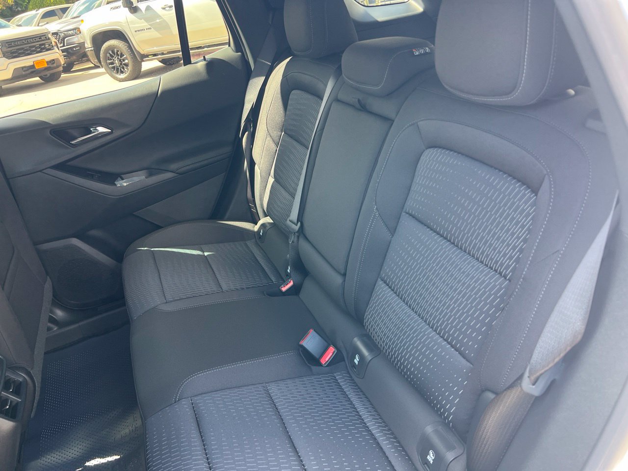 2027 Chevrolet Equinox LT SUV, photo 25
