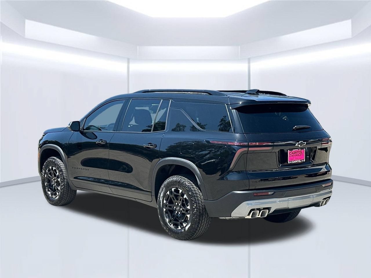 2027 Chevrolet Traverse Z71 SUV, photo 4