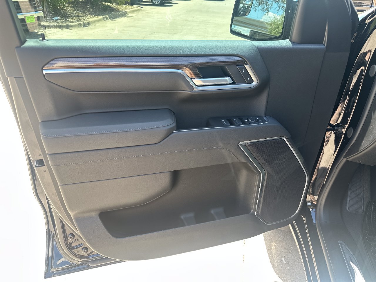 2026 Chevrolet Silverado 1500 LT - Photo 10