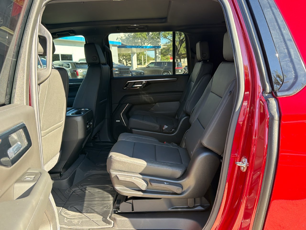 2026 Chevrolet Suburban Z71 SUV, photo 25
