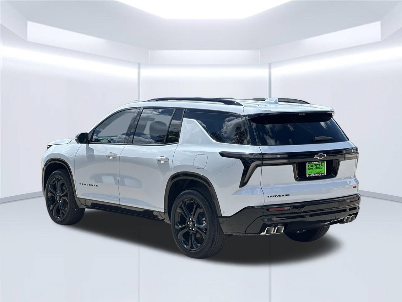 2027 Chevrolet Traverse RS, photo 4