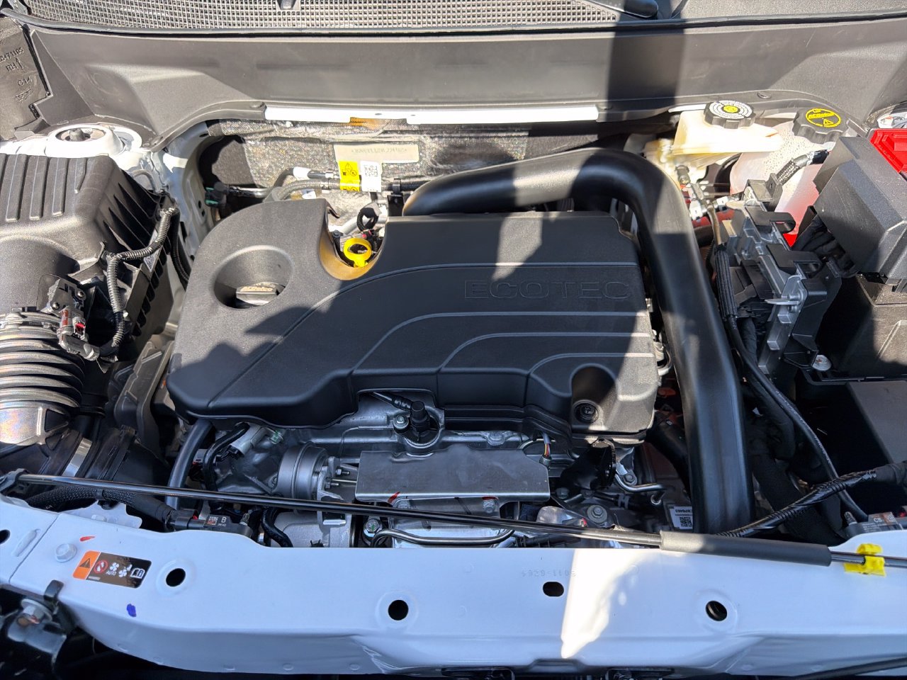 2027 Chevrolet Equinox LT - Photo 22
