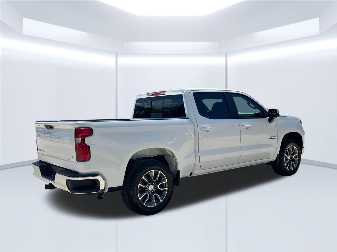 2026 Chevrolet Silverado 1500 LT - Photo 6