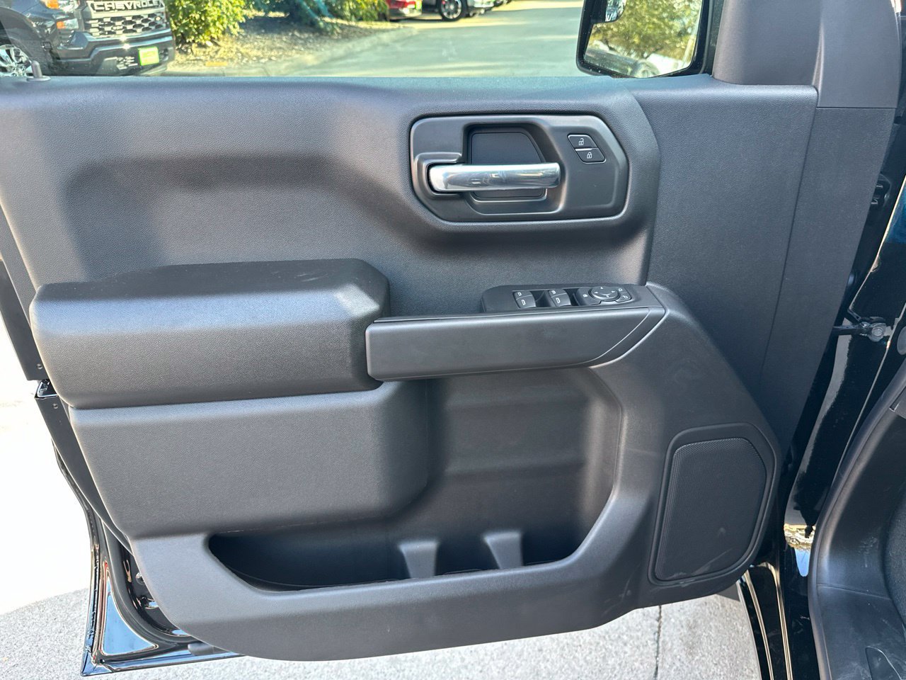 2026 Chevrolet Silverado 1500 Custom - Photo 10