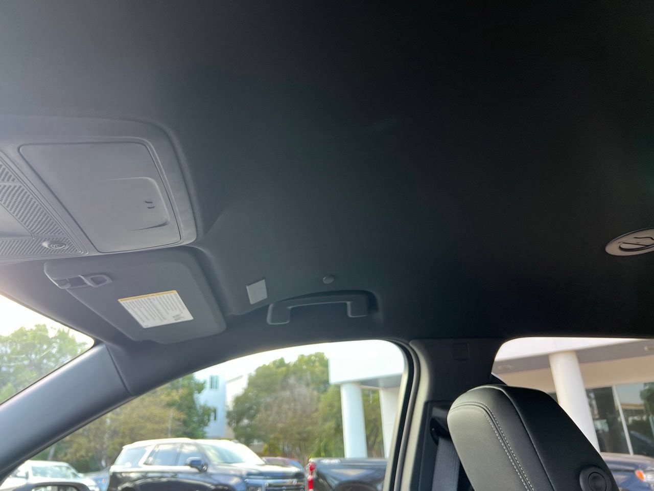 2027 Chevrolet Traverse LT SUV, photo 23