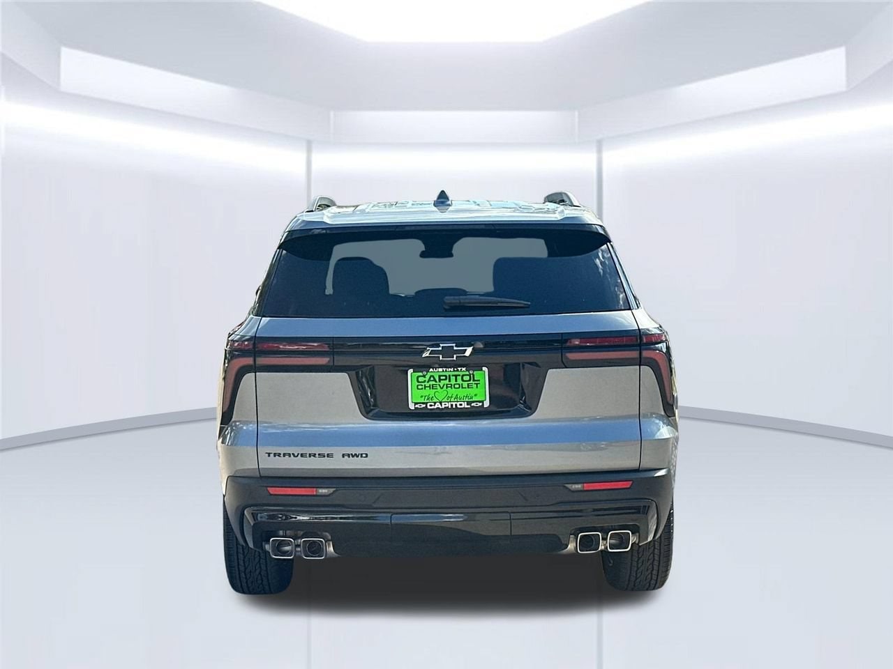 2027 Chevrolet Traverse LT SUV, photo 4