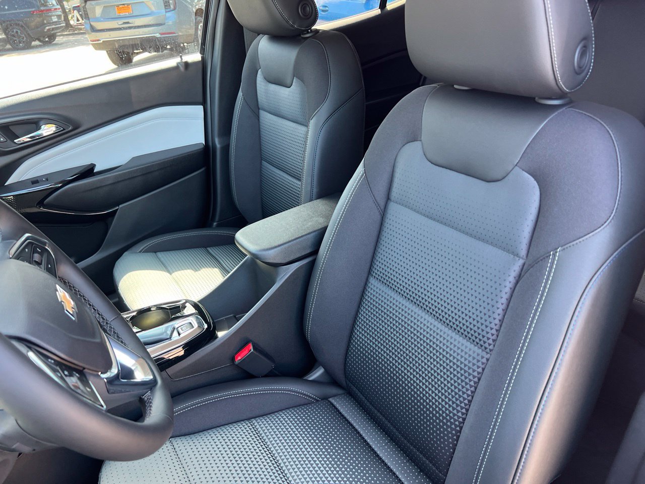 2026 Chevrolet Trax LT - Photo 9