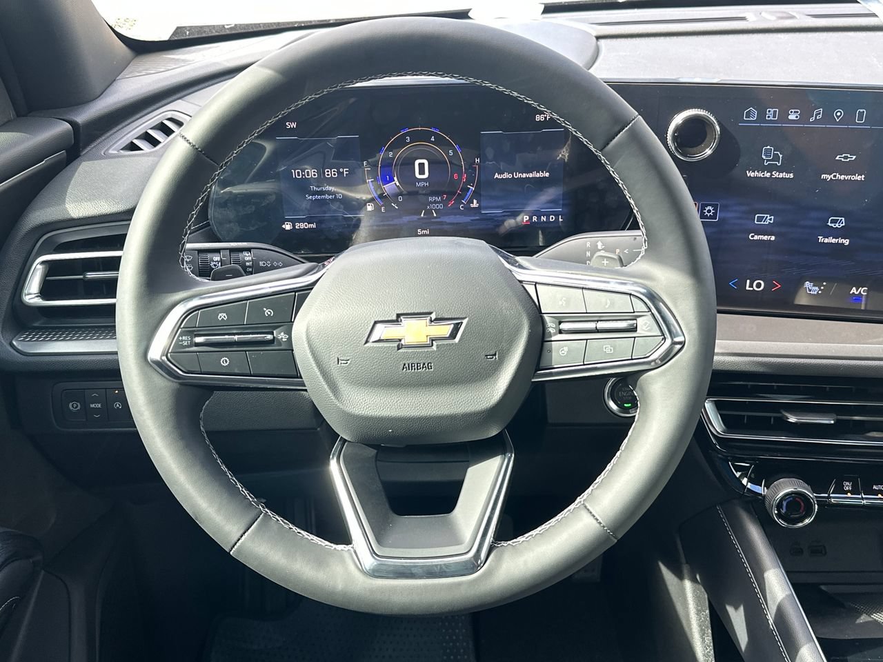 2027 Chevrolet Traverse LT SUV, photo 15
