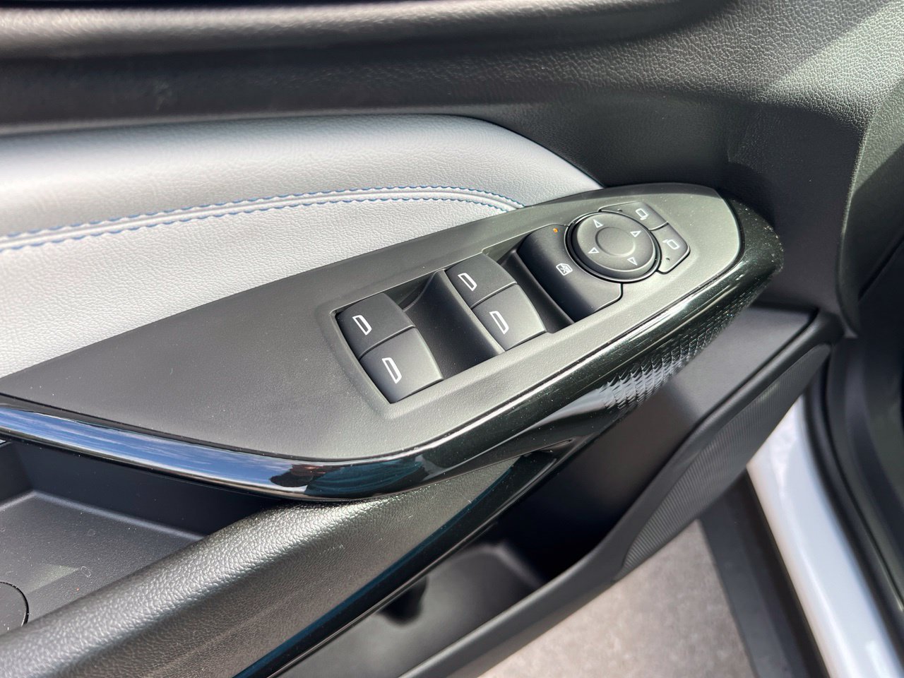 2026 Chevrolet Trax LT - Photo 12