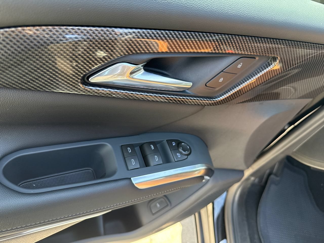2027 Chevrolet Traverse Z71 SUV, photo 12
