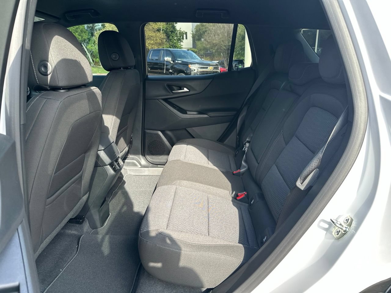 2027 Chevrolet Equinox LT SUV, photo 24