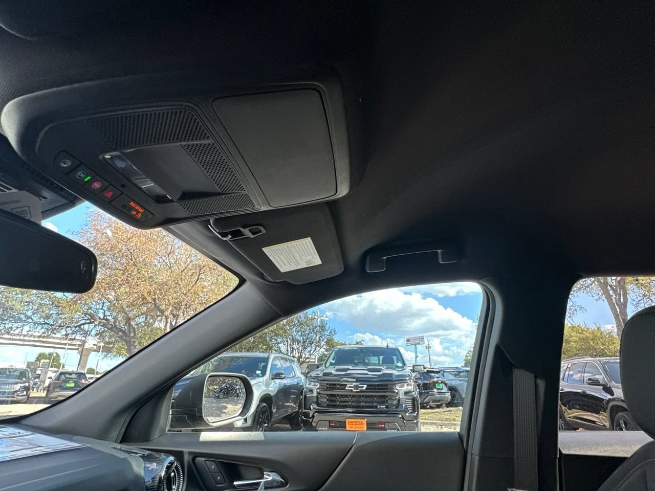 2027 Chevrolet Equinox LT - Photo 21