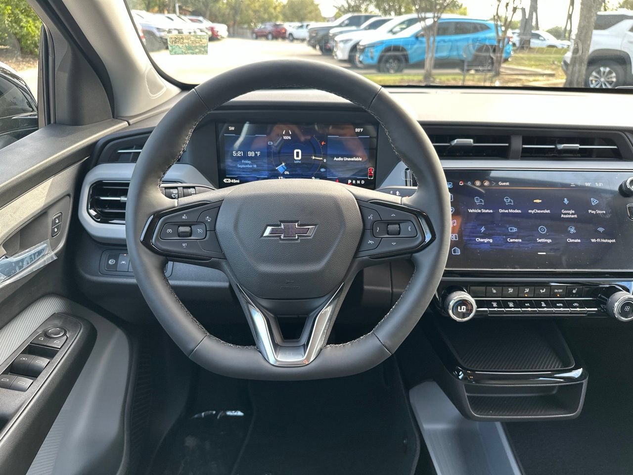 2027 Chevrolet Bolt LT, photo 14