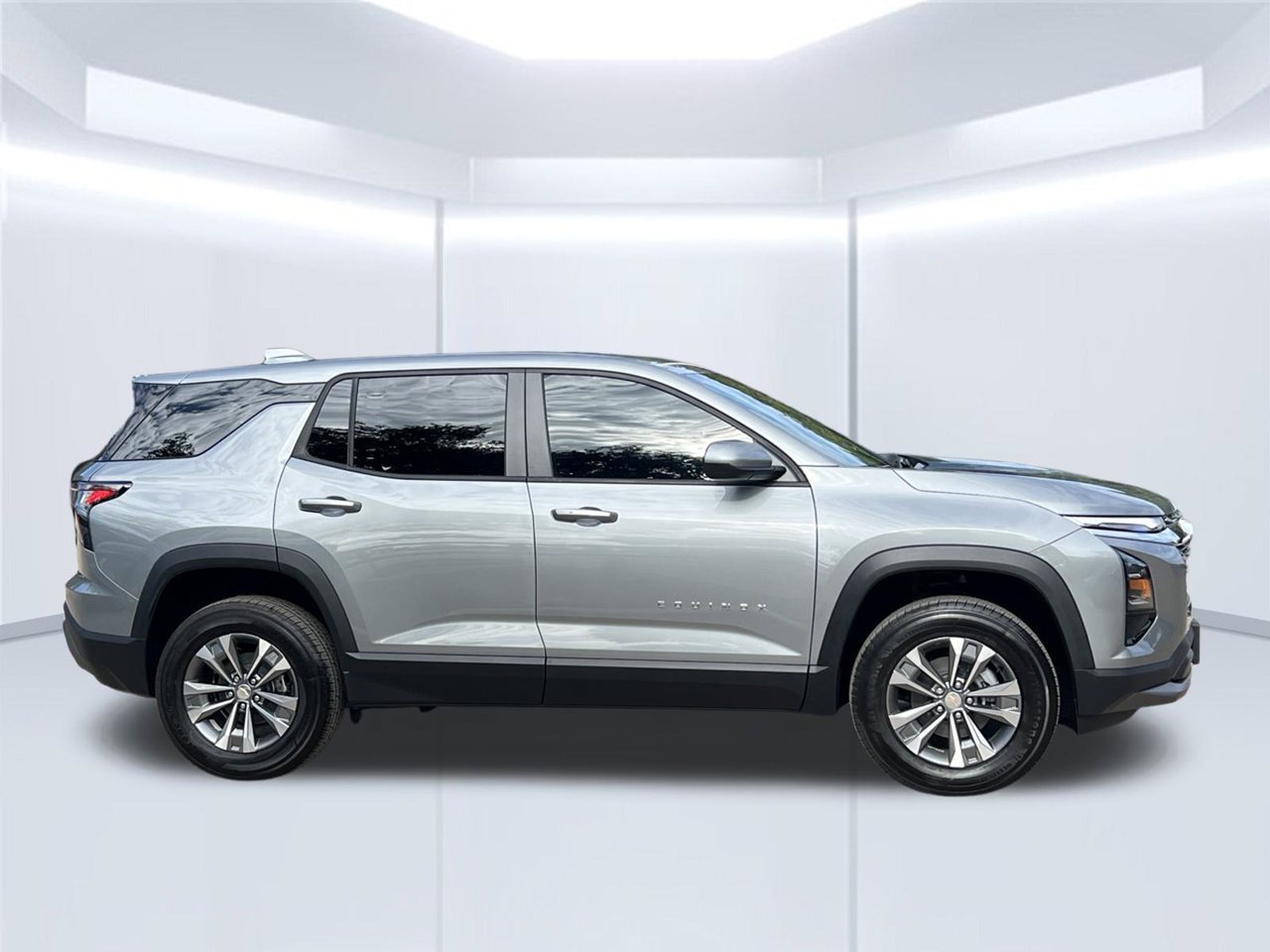 2027 Chevrolet Equinox LT - Photo 6