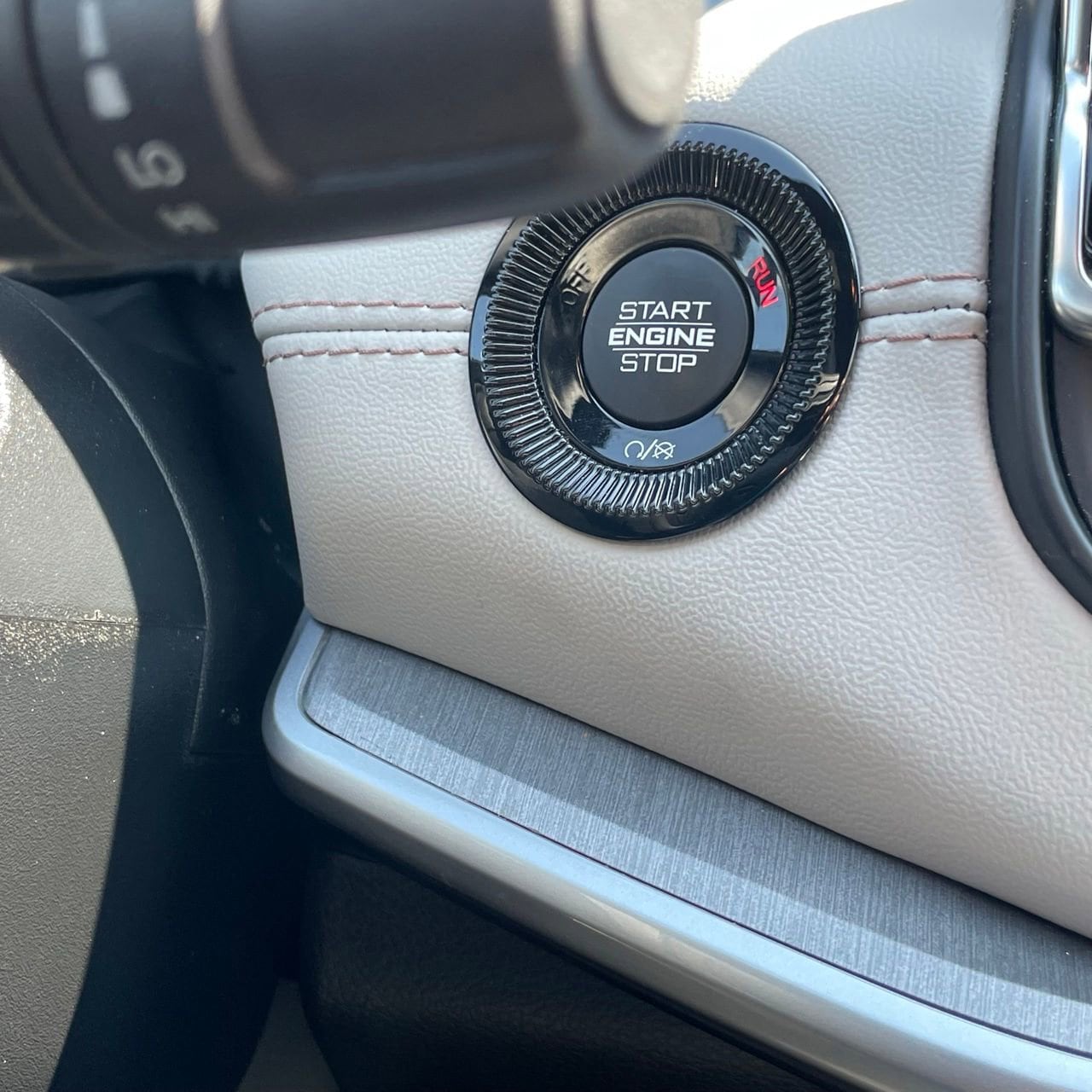 2025 Jeep Compass Limited - Photo 18