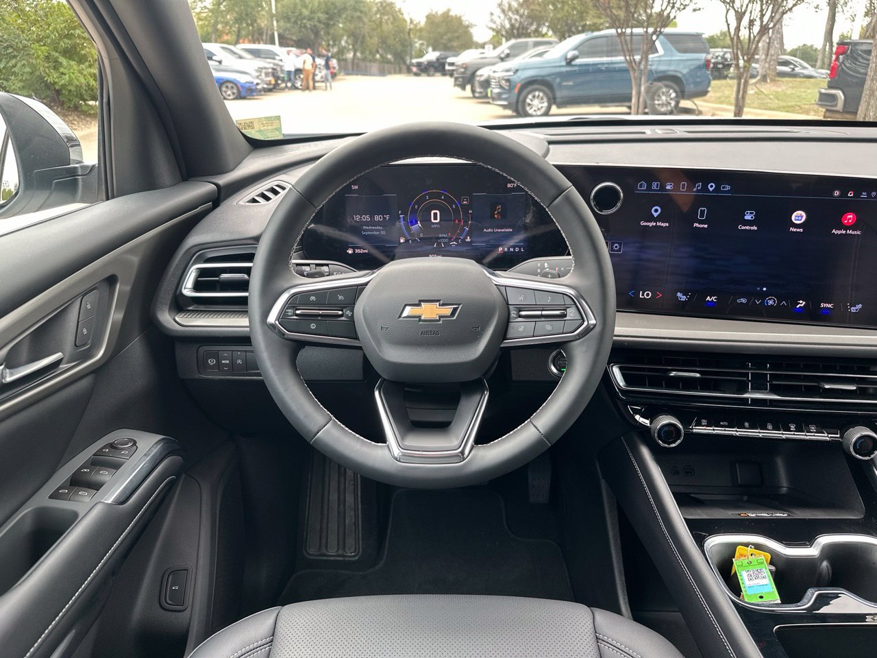 2027 Chevrolet Traverse LT - Photo 13