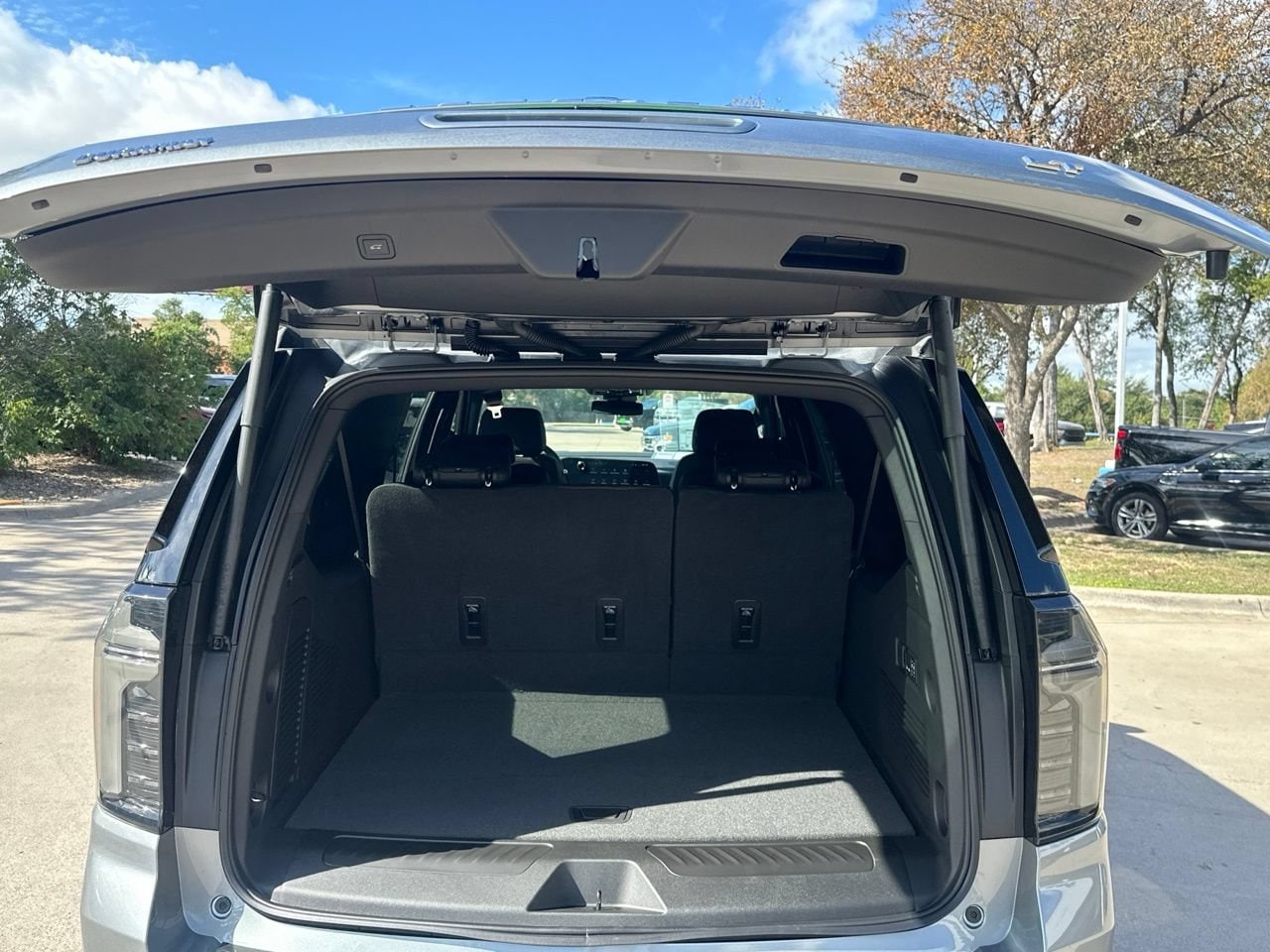 2026 Chevrolet Suburban LT, photo 29