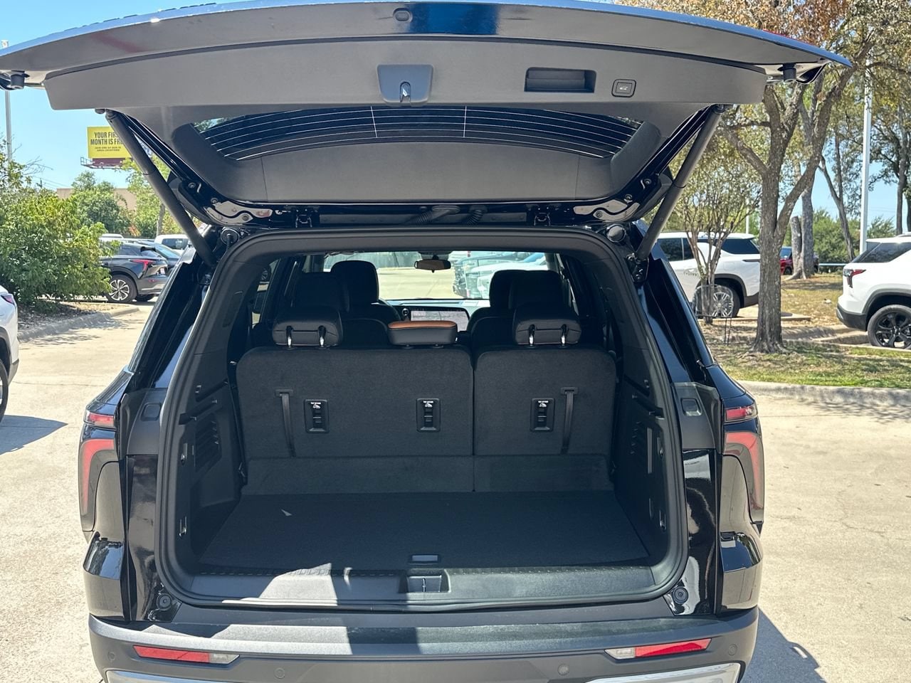 2027 Chevrolet Traverse Z71 SUV, photo 27