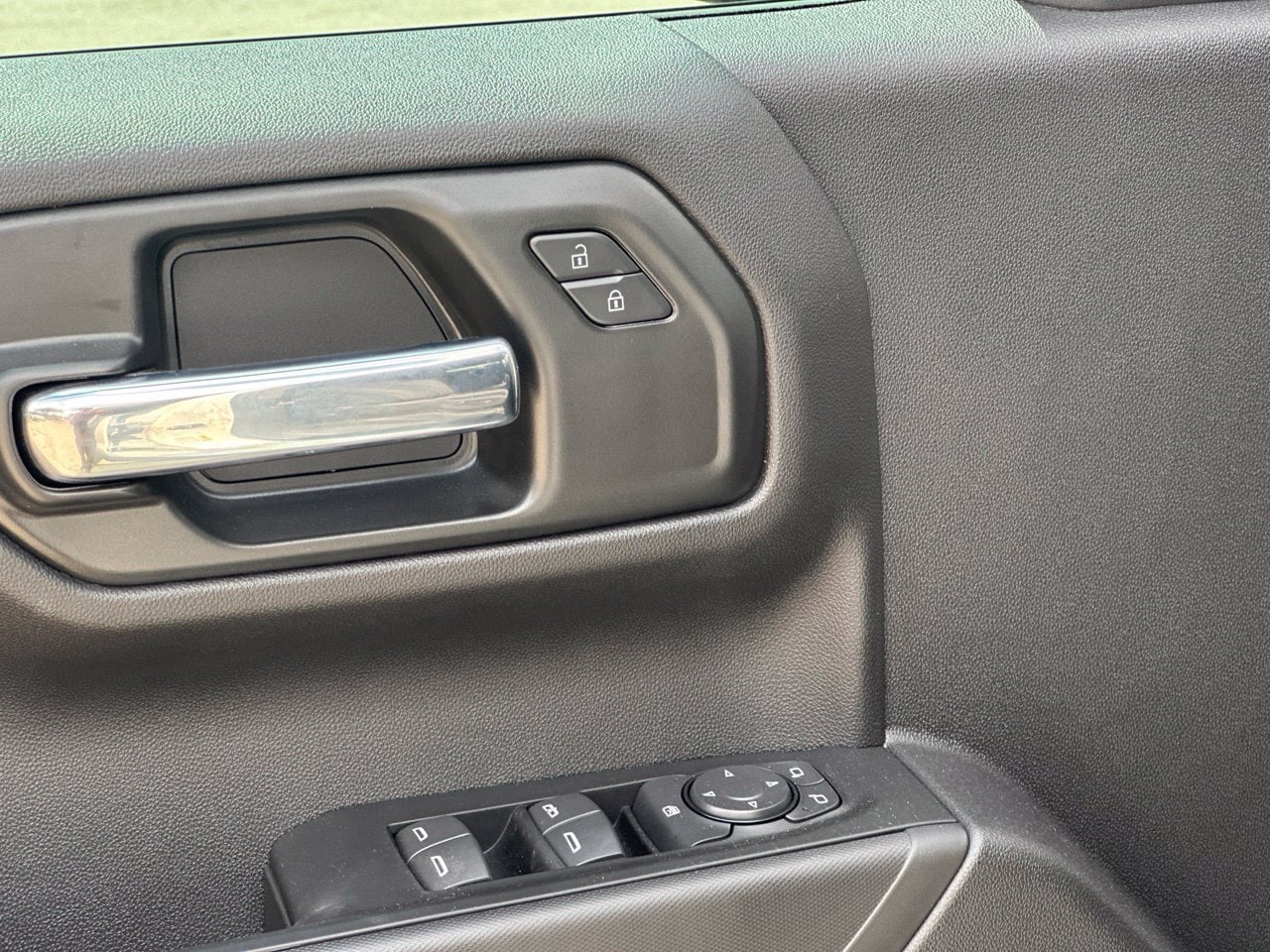 2026 Chevrolet Silverado 1500 Custom - Photo 12