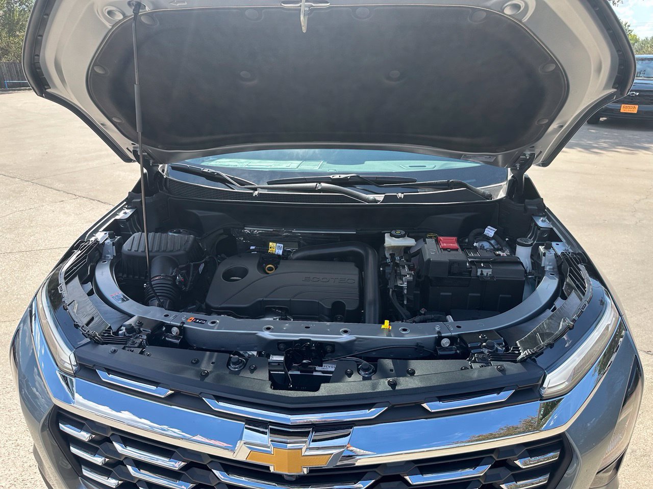 2027 Chevrolet Equinox LT SUV, photo 27