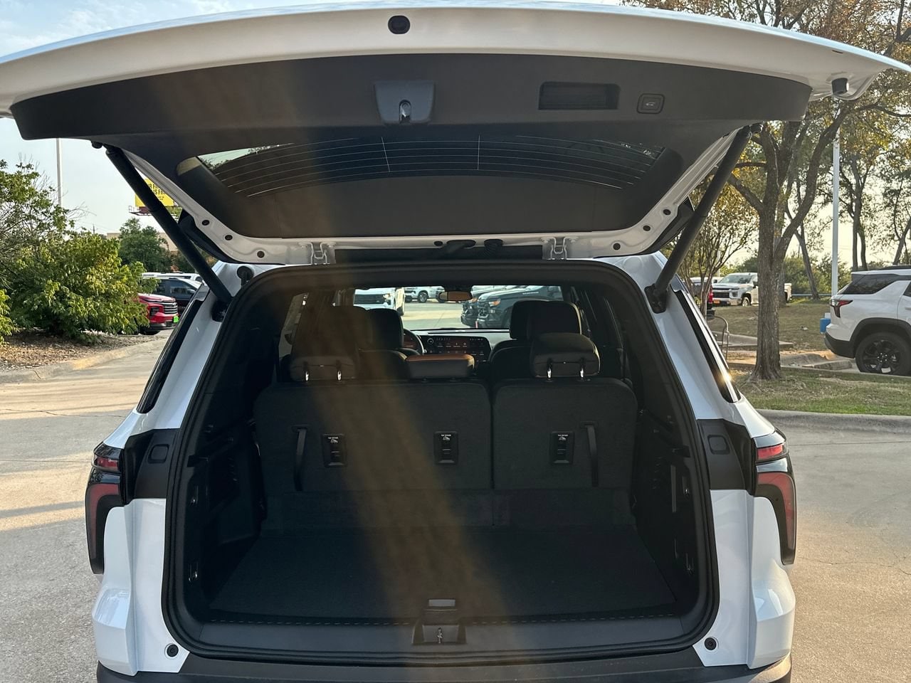 2027 Chevrolet Traverse Z71 SUV, photo 28