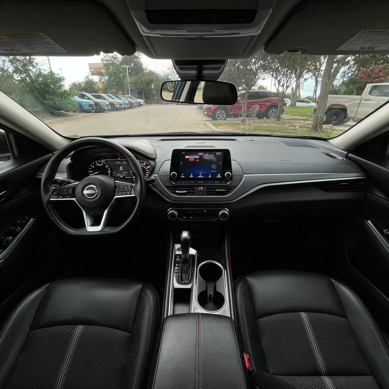 2024 Nissan Altima SR - Photo 11