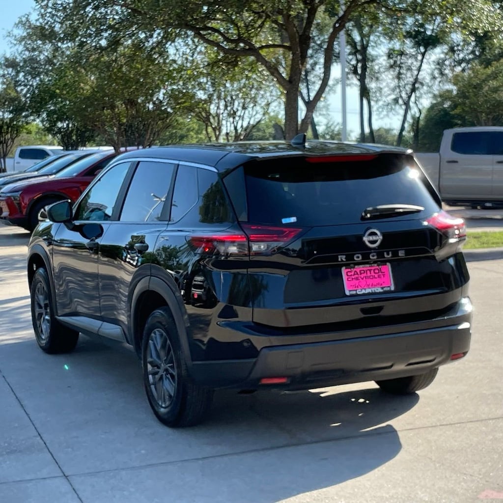 Used 2024 Nissan Rogue S SUV