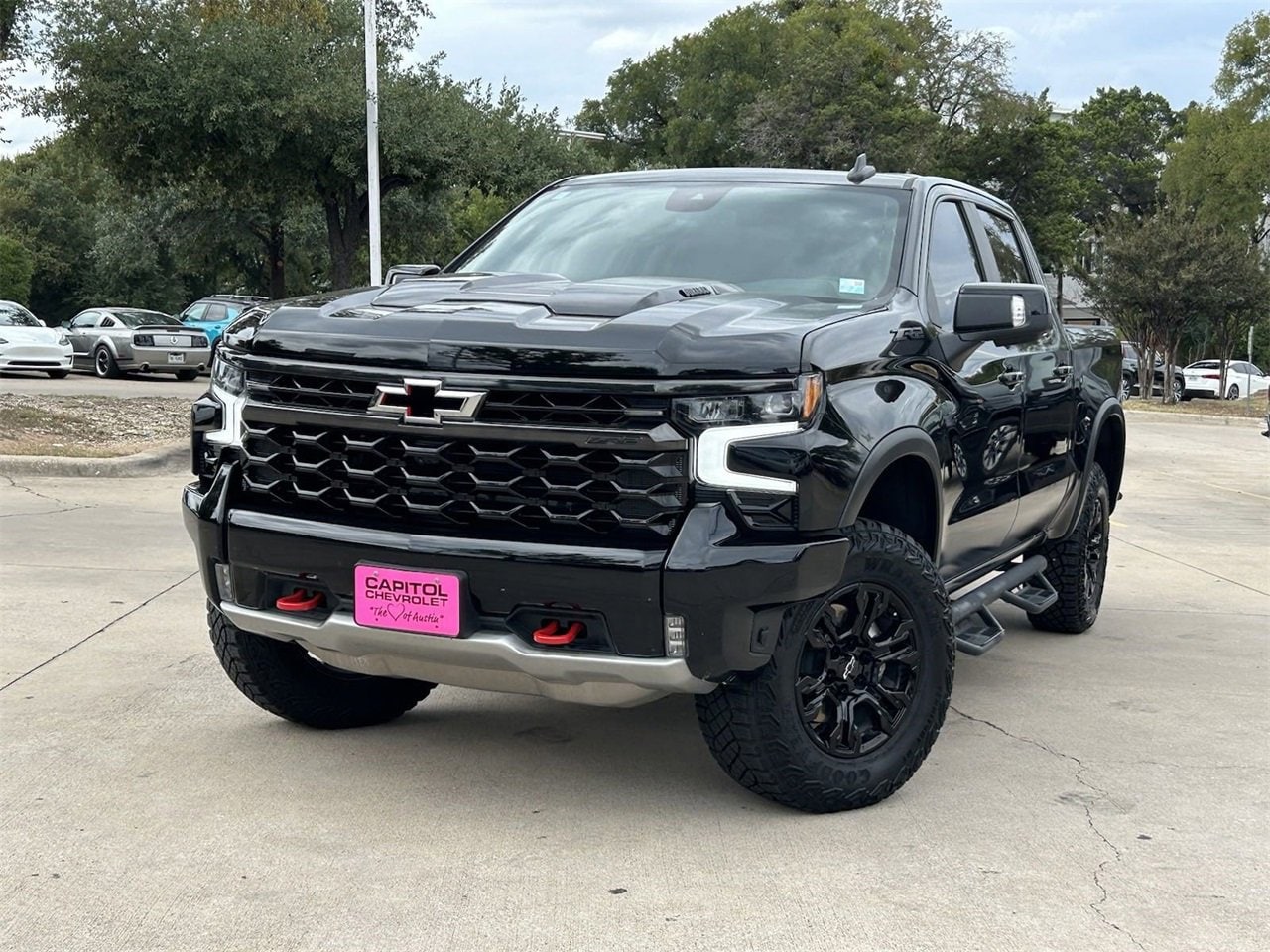 Used 2024 Chevrolet Silverado 1500 ZR2 with VIN 3GCUDHE89RG181112 for sale in Austin, TX