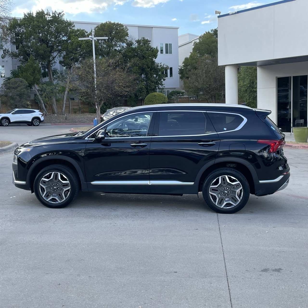 2023 Hyundai Santa Fe SEL Convenience photo 2