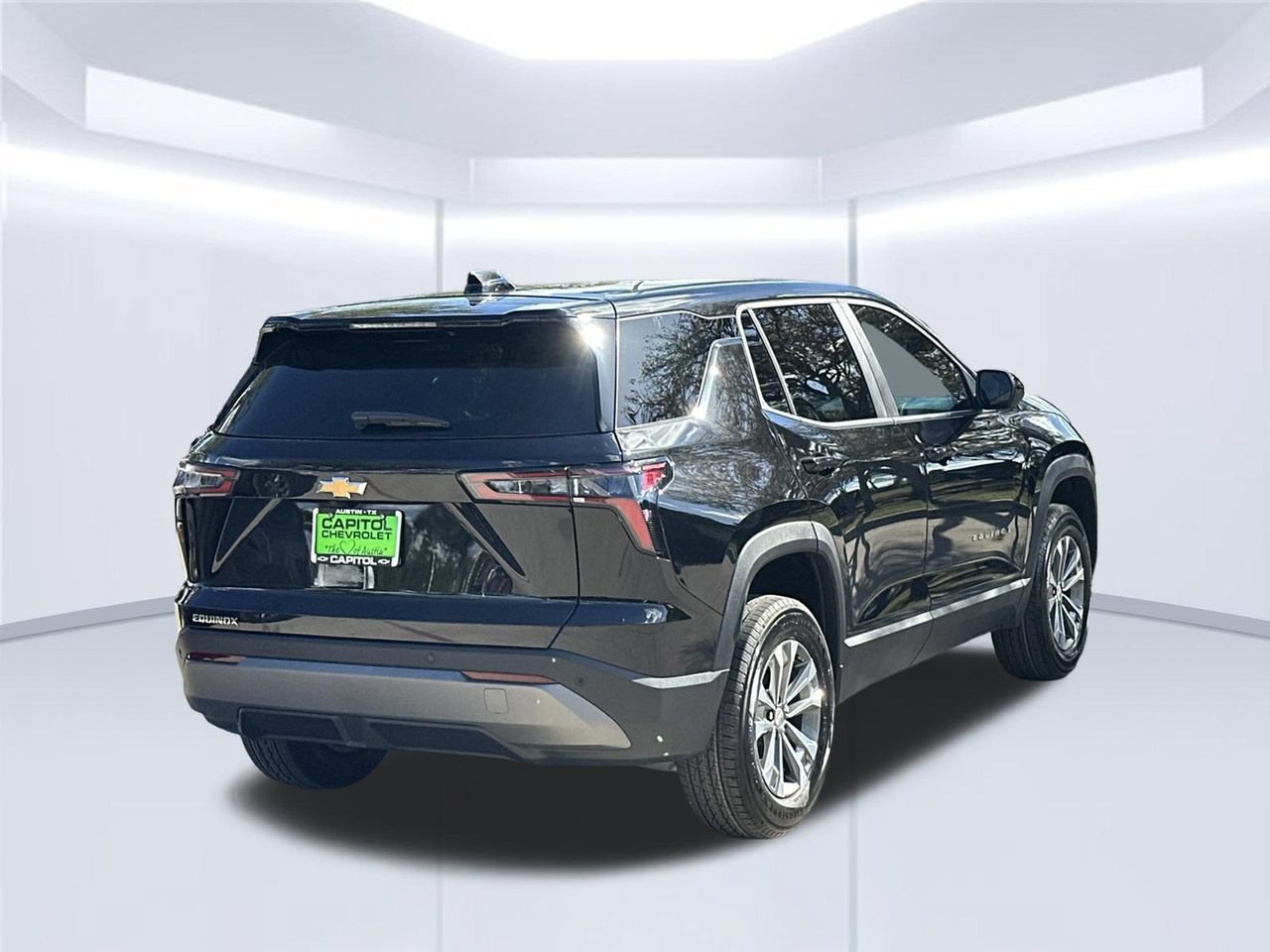 2027 Chevrolet Equinox LT - Photo 6