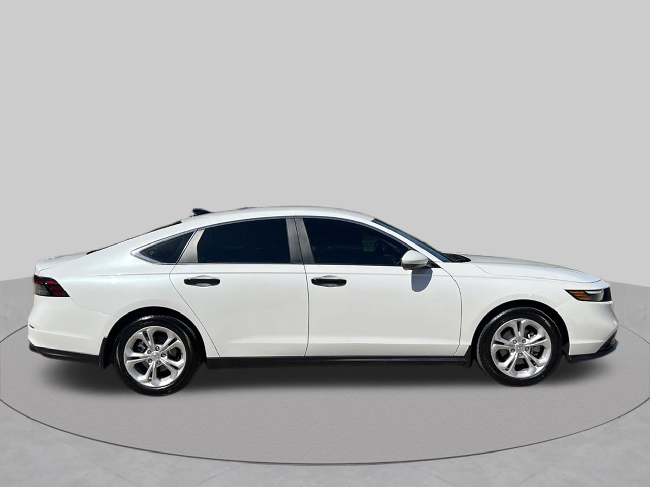 2025 Honda Accord Sedan LX - Photo 6
