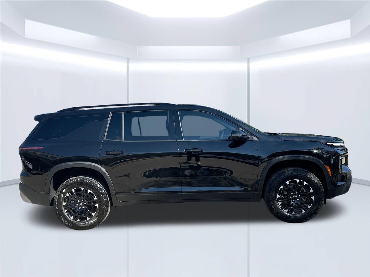 2027 Chevrolet Traverse Z71 - Photo 6