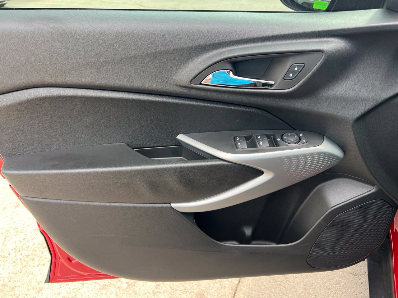 2026 Chevrolet Trax LS - Photo 11