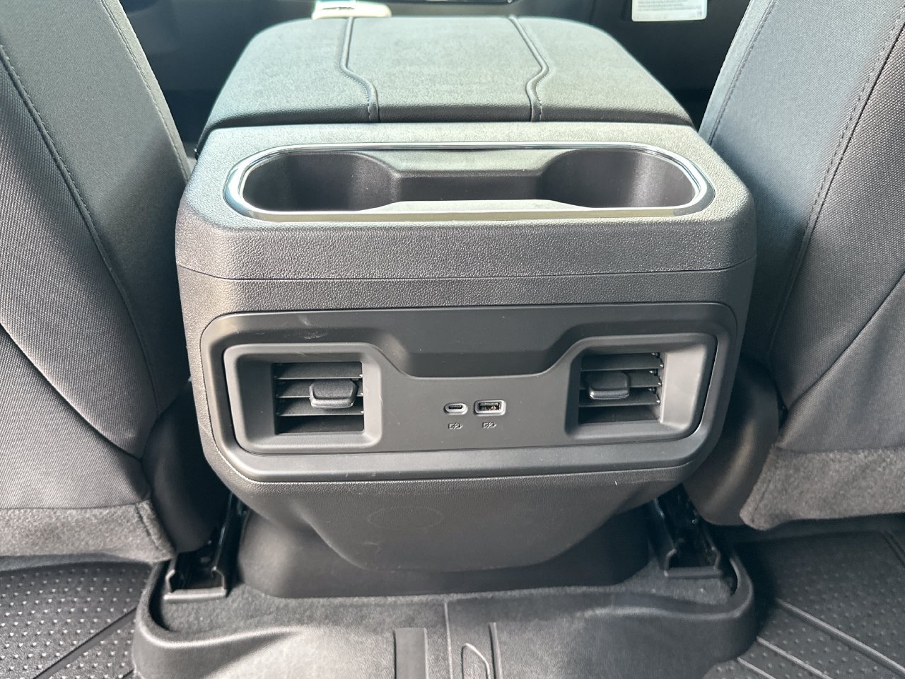 2026 Chevrolet Silverado 1500 LT - Photo 28