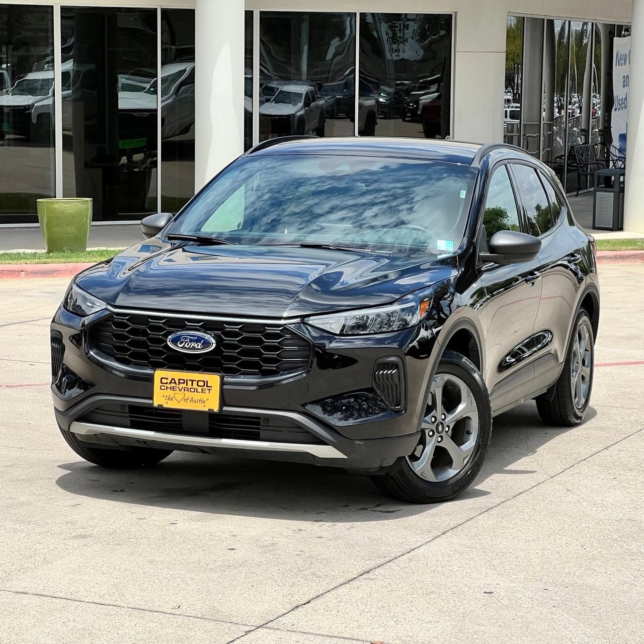 2025 Ford Escape ST-Line - Photo 9