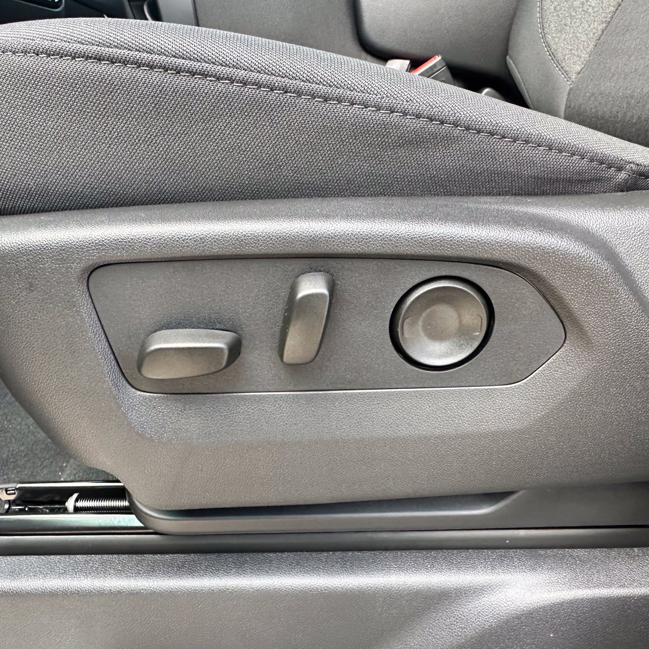 2026 Chevrolet Silverado 1500 LT - Photo 23