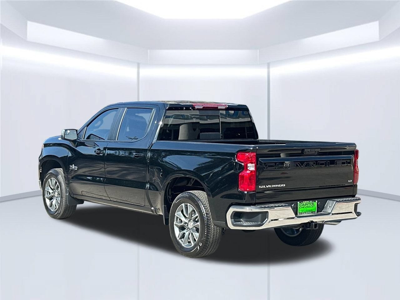2026 Chevrolet Silverado 1500 LT Truck, photo 3