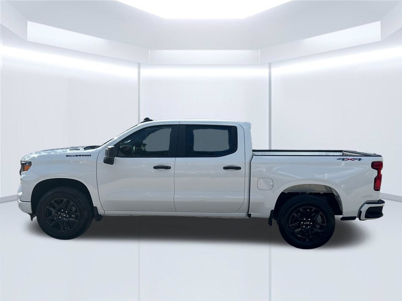 2026 Chevrolet Silverado 1500 Custom - Photo 2
