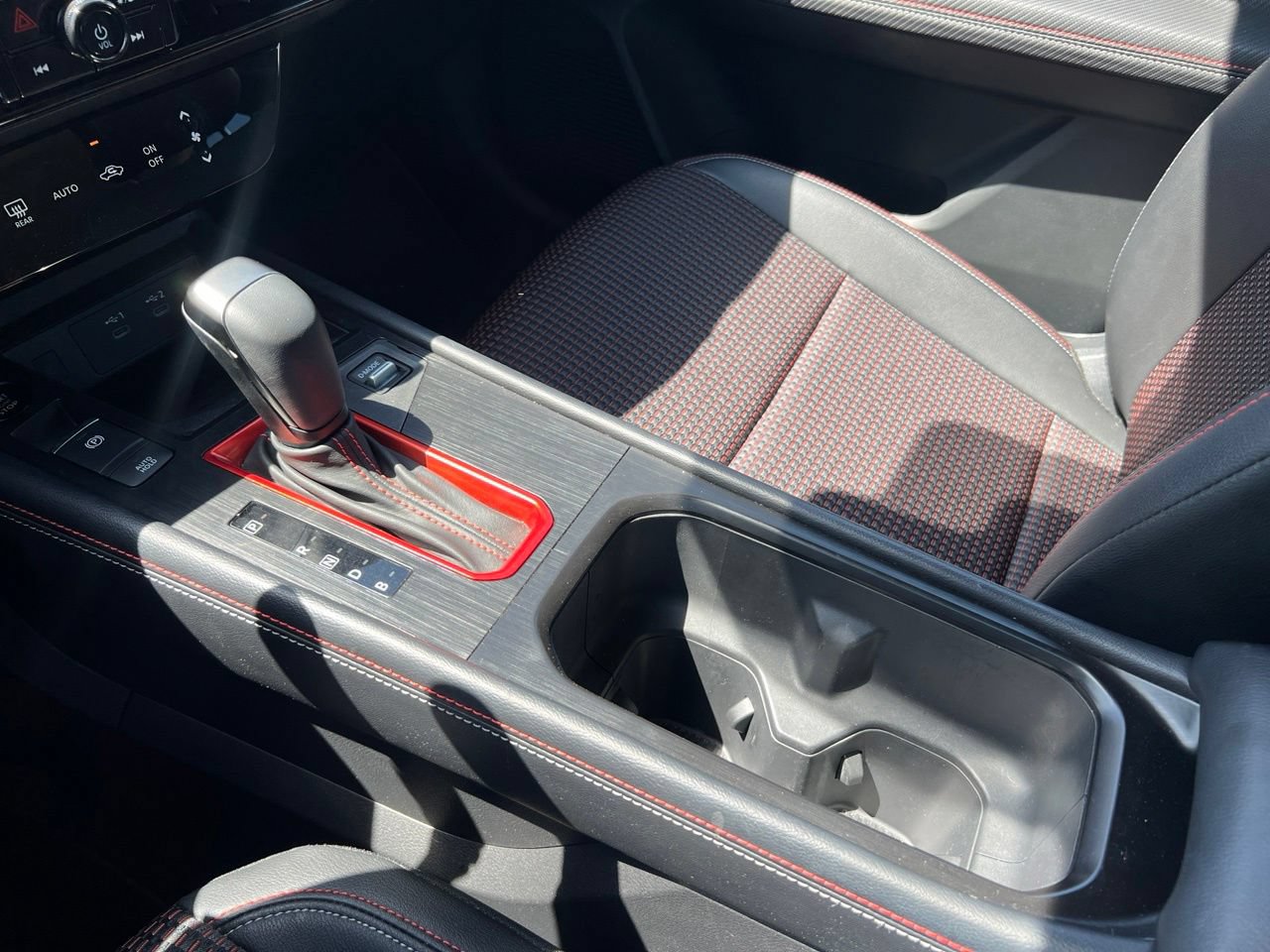 2025 Nissan Kicks SR AWD - Photo 20