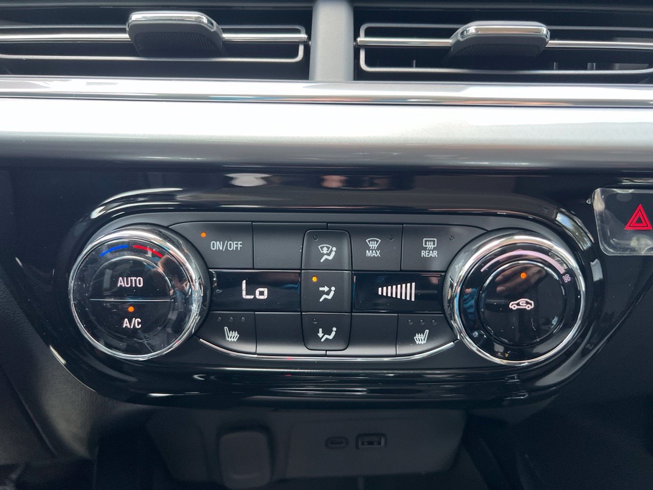 2026 Chevrolet Trax LT - Photo 19