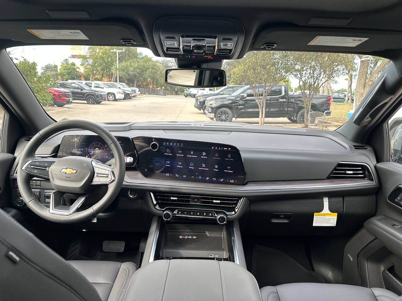 2026 Chevrolet Tahoe LT, photo 13