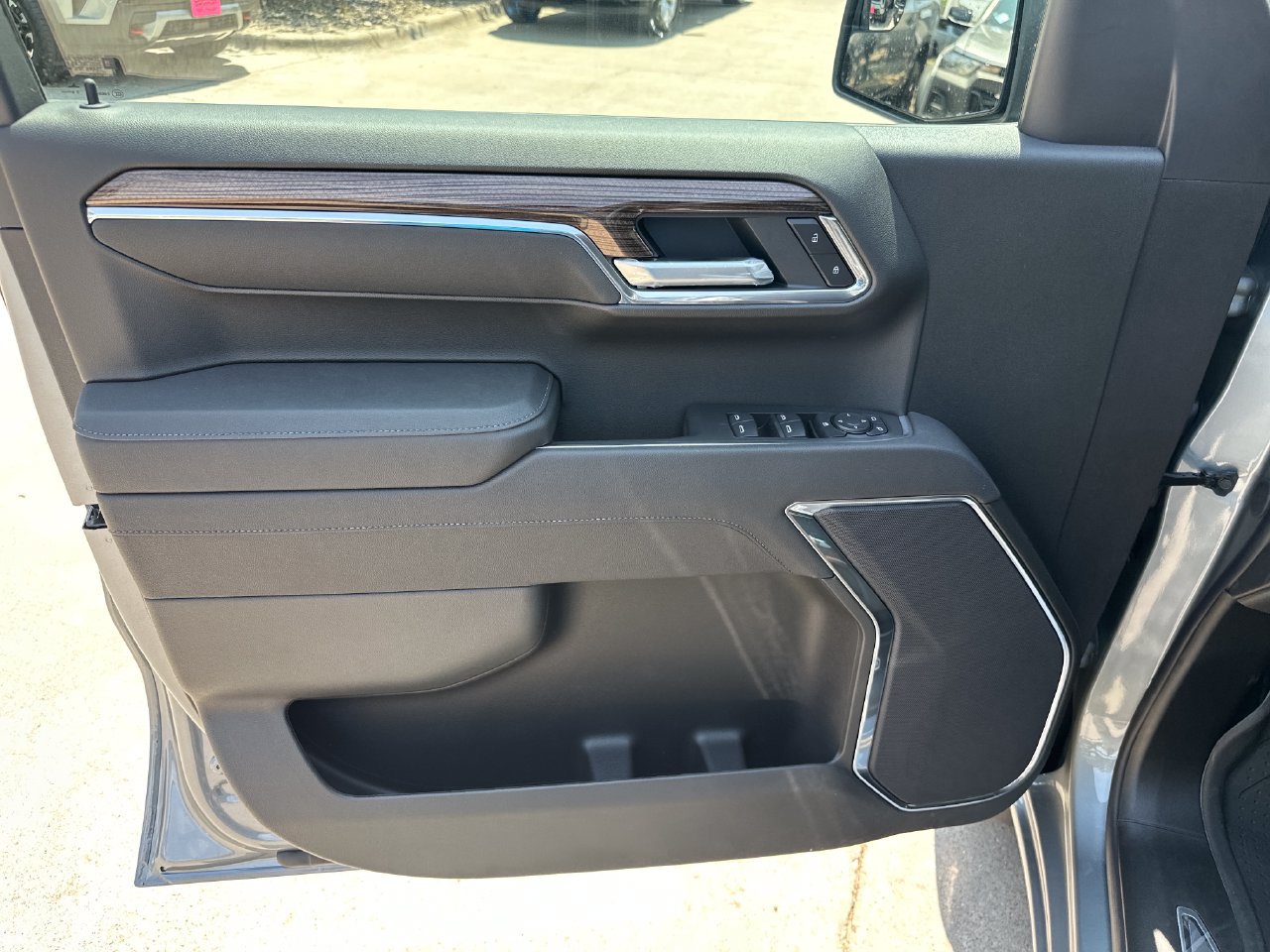 2026 Chevrolet Silverado 1500 LT - Photo 11